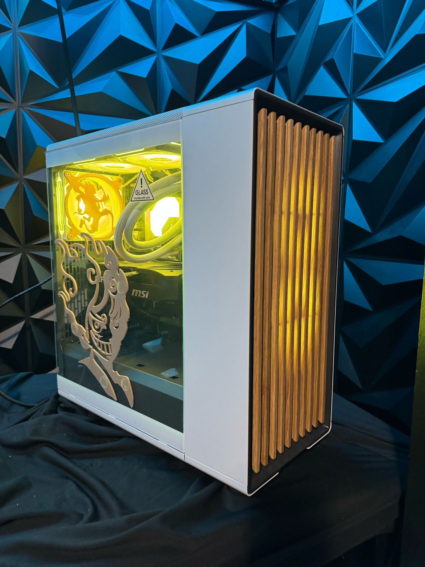 ☠️🏴☠️ Luffy Gear 5: Oak Edition☠️ 🏴☠️Ryzen 5 9600X| RTX 5070| 32 GB DDR5| 2 TB NVMe
