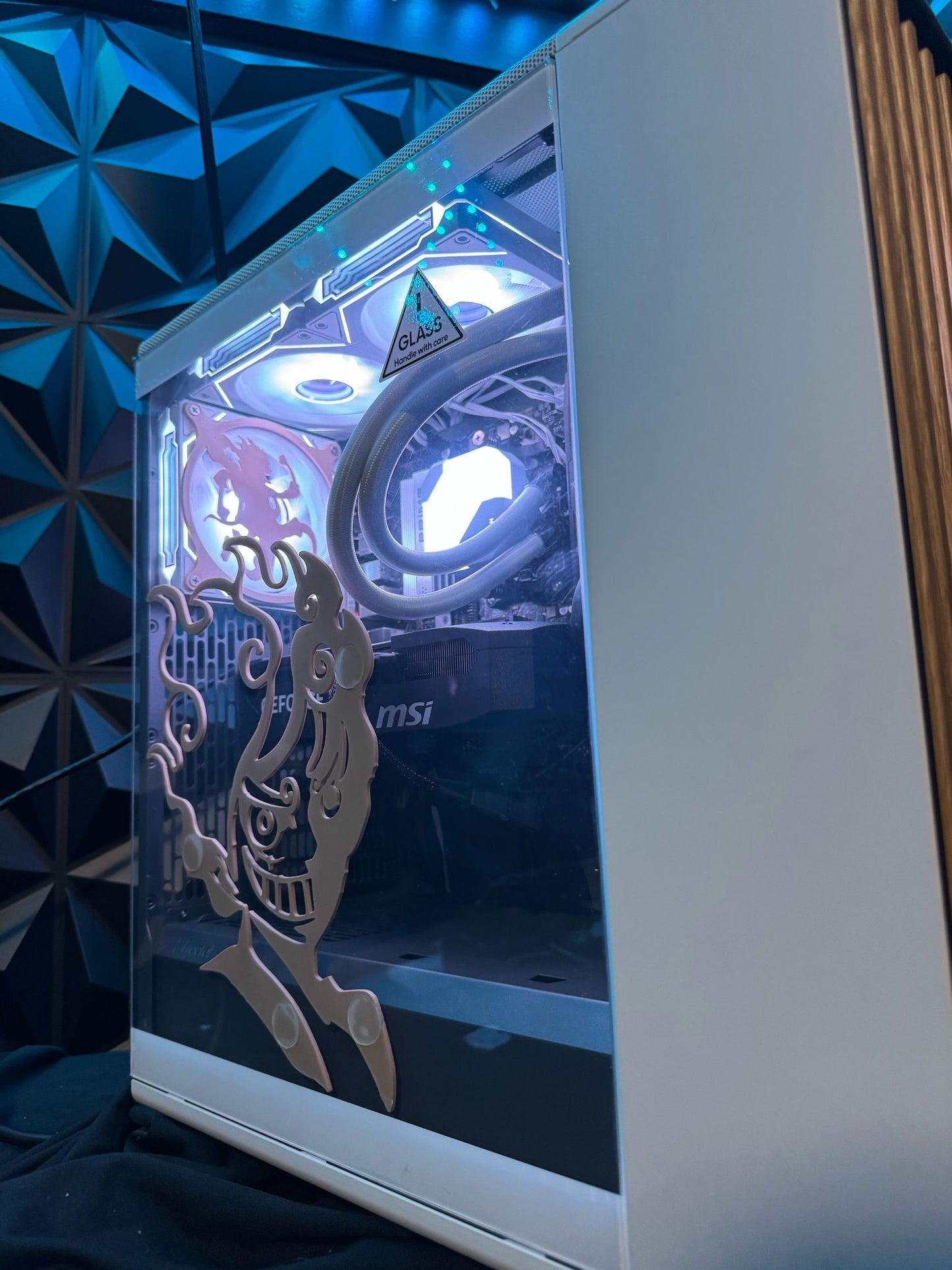☠️🏴☠️ Luffy Gear 5: Oak Edition☠️ 🏴☠️Ryzen 5 9600X| RTX 5070| 32 GB DDR5| 2 TB NVMe