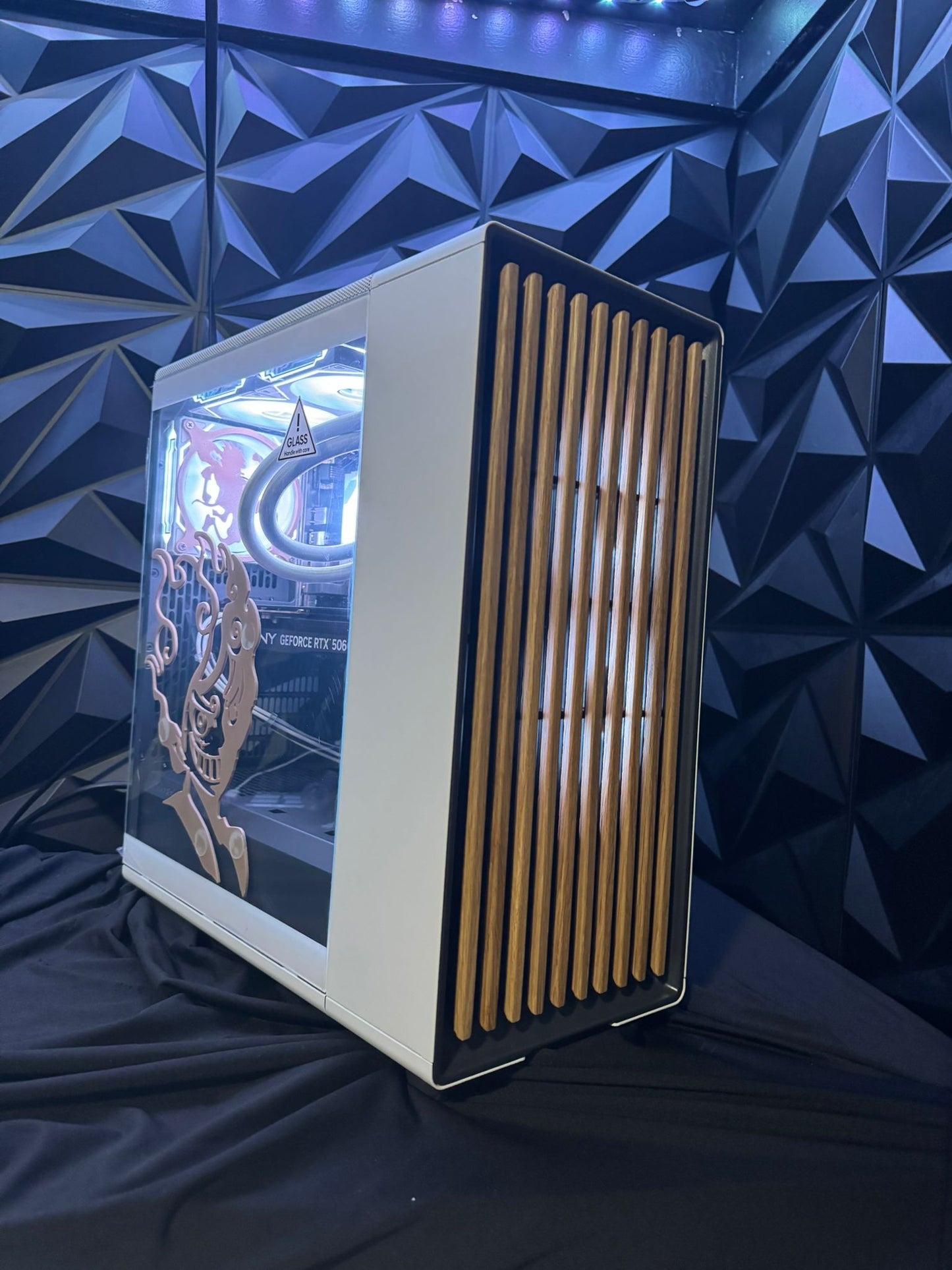 ☠️🏴☠️ Luffy Gear 5: Oak Edition☠️ 🏴☠️Ryzen 5 9600X| RTX 5060Ti| 32 GB DDR5| 2 TB NVMe