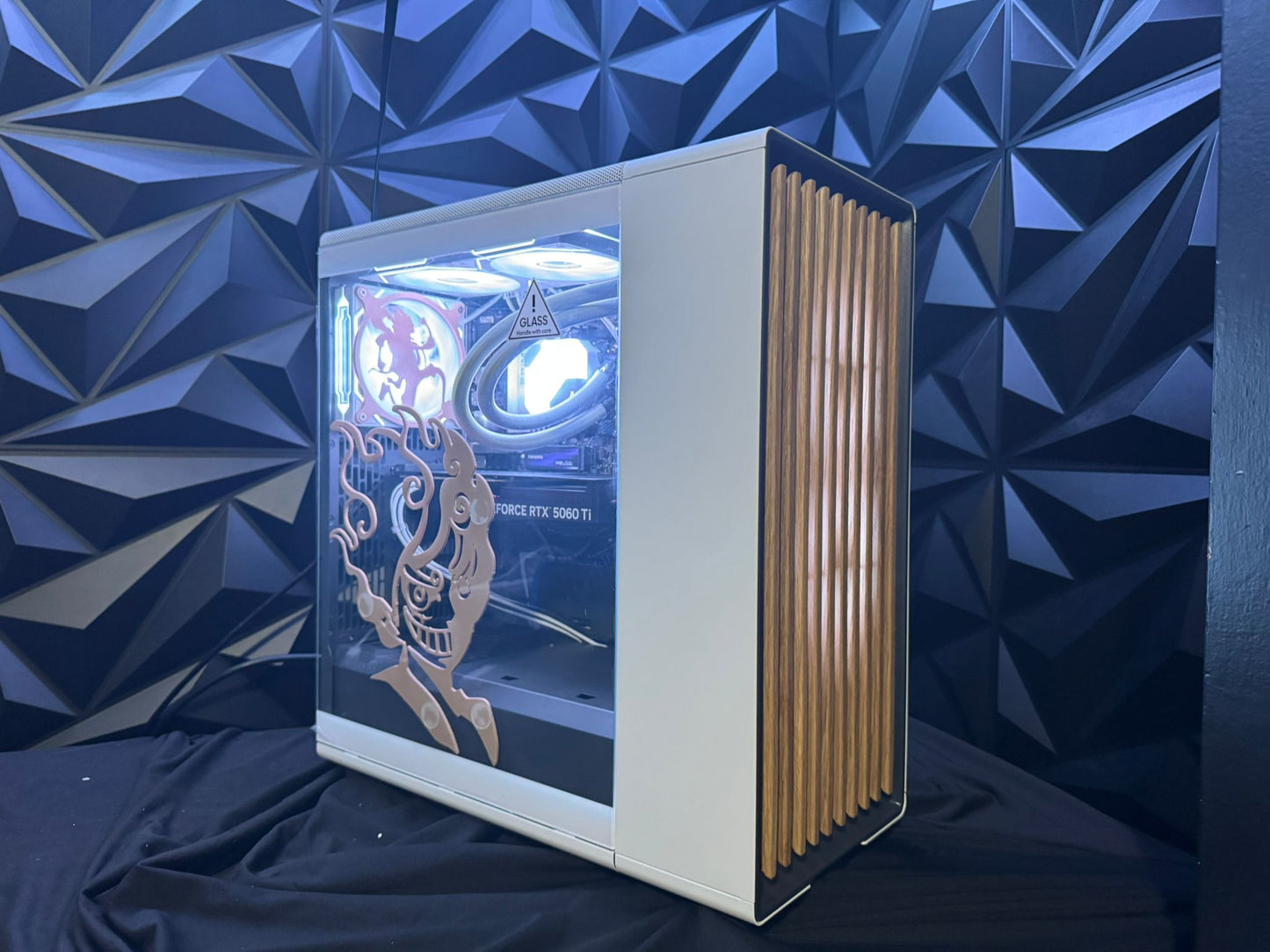 ☠️🏴☠️ Luffy Gear 5: Oak Edition☠️ 🏴☠️Ryzen 5 9600X| RTX 5060Ti| 32 GB DDR5| 2 TB NVMe