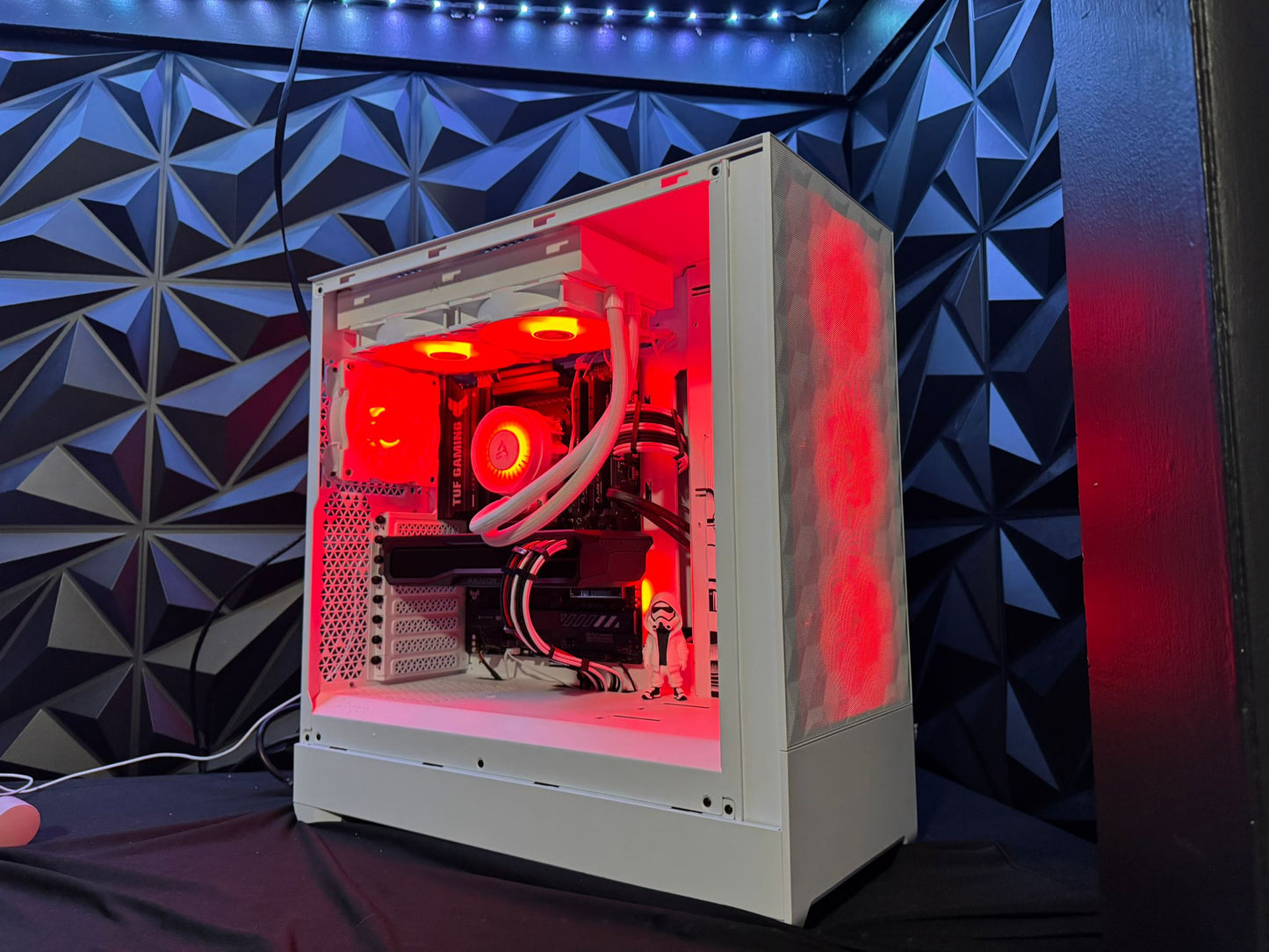 ⚪⚫ The Trooper ⚫⚪ Ryzen 7 7700X| RX 7900XT 20GB| 32 GB DDR5| 4 TB NVMe