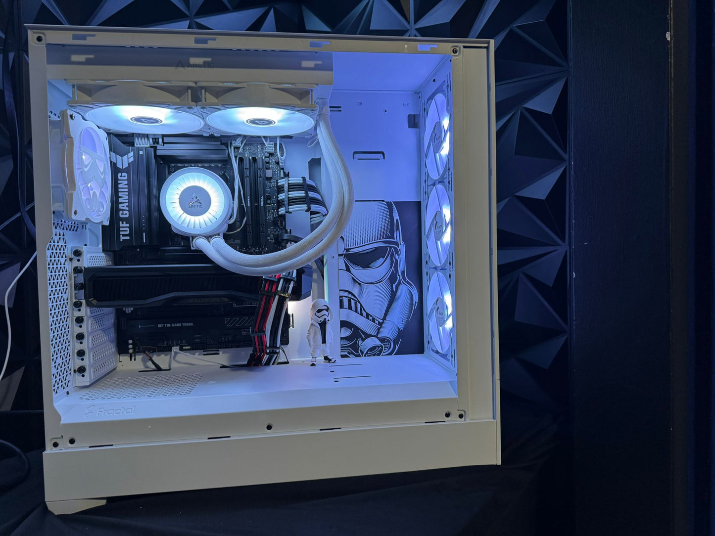 ⚪⚫ The Trooper ⚫⚪ Ryzen 7 7700X| RX 7900XT 20GB| 32 GB DDR5| 4 TB NVMe