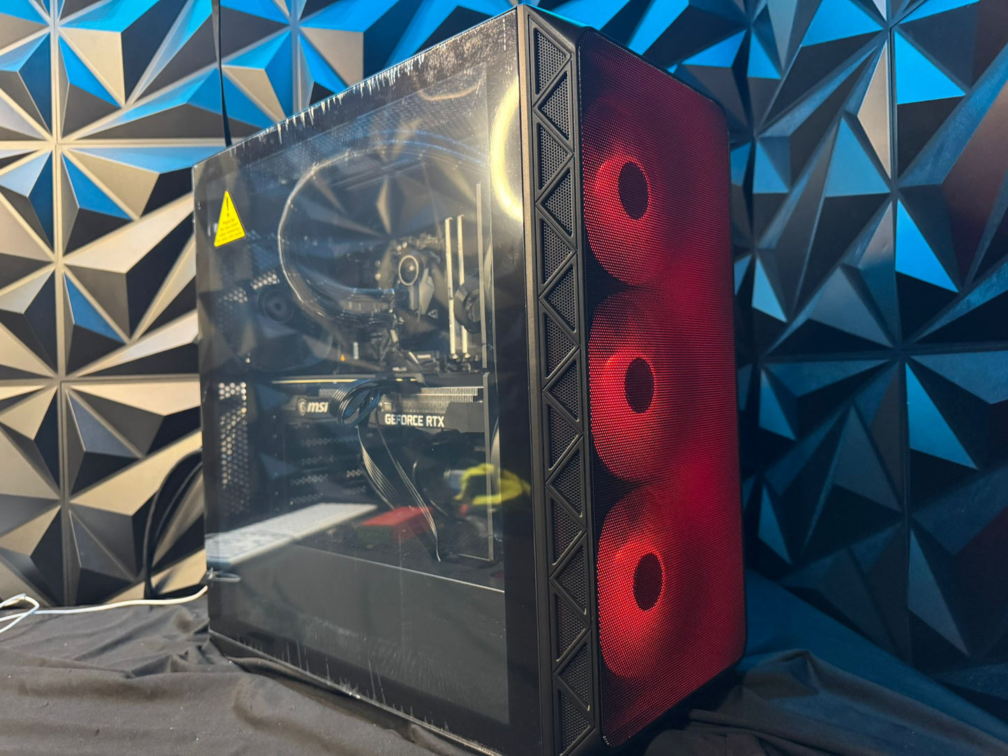 ๐ง๐ค Black Ice ๐ง๐คRyzen 7 5800XT| RTX 3070 | 32 GB DDR4| 1 TB NVMe