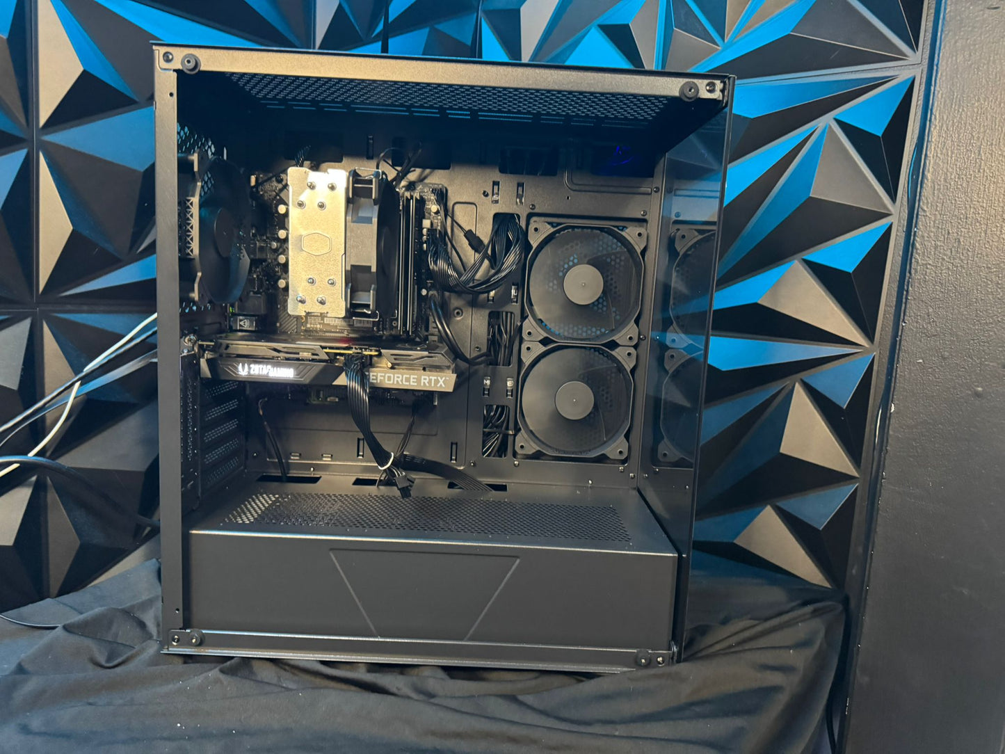 ๐๐ค Dark 1160ti ๐๐คi5 11600K| RTX 3060Ti| 32 GB DDR4 | 1 TB SSD