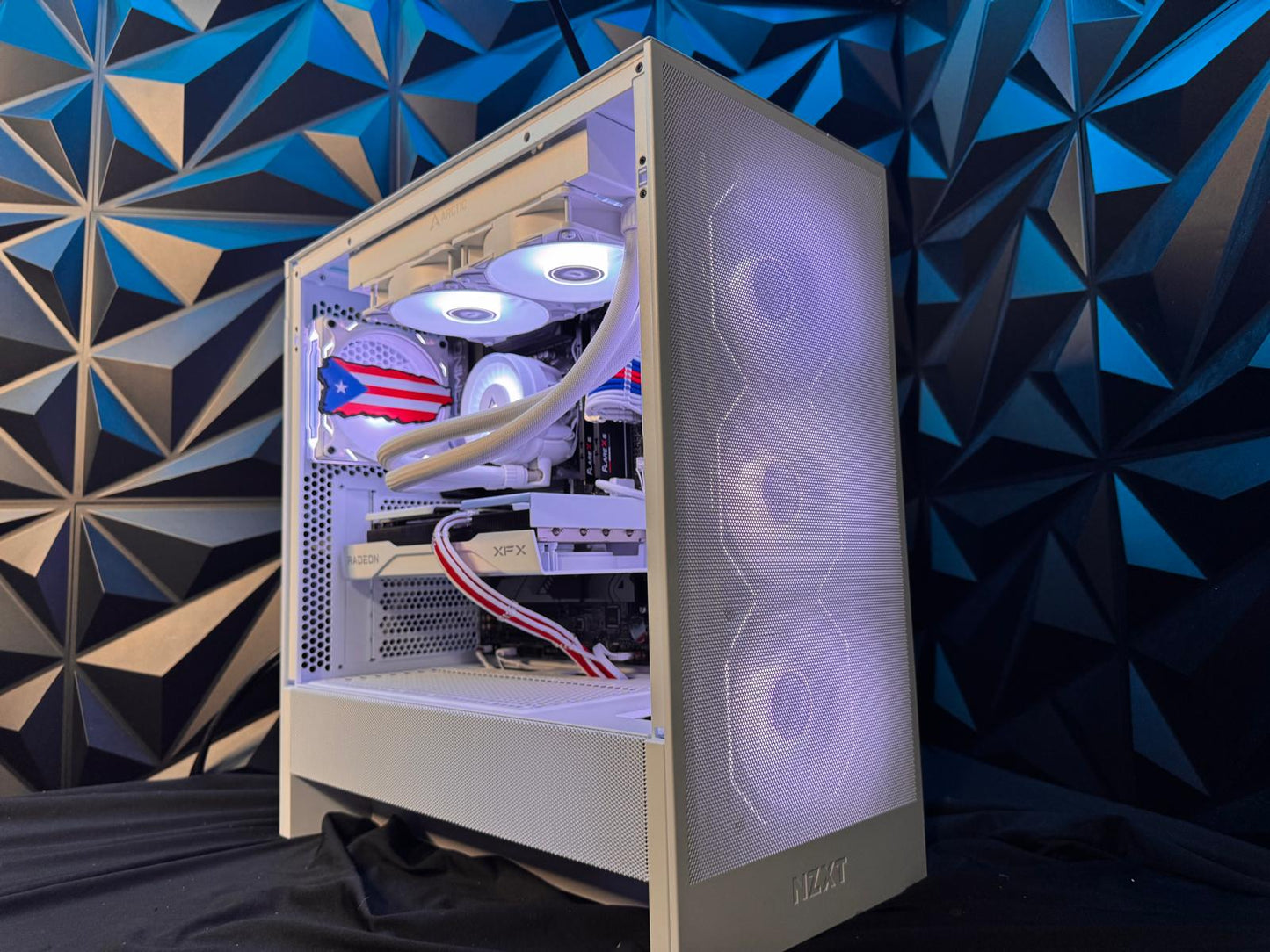 ๐ต๐ทThe Rican ๐ต๐ท| Ryzen 5 7600X| RX 9060 XT 8 GB | 32 GB DDR5| 1.5 TB NVMe