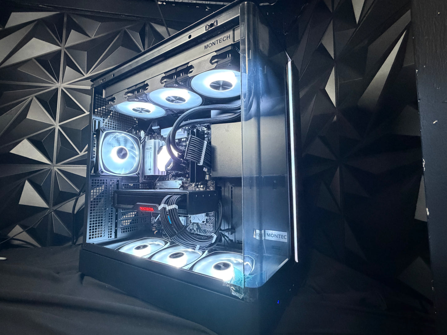 🌊🖤 BLACK OCEAN 🖤🌊Ryzen 7 7700X| RX 6950XT| 32 GB DDR5| 1.5 TB NVMe| 850W PSU