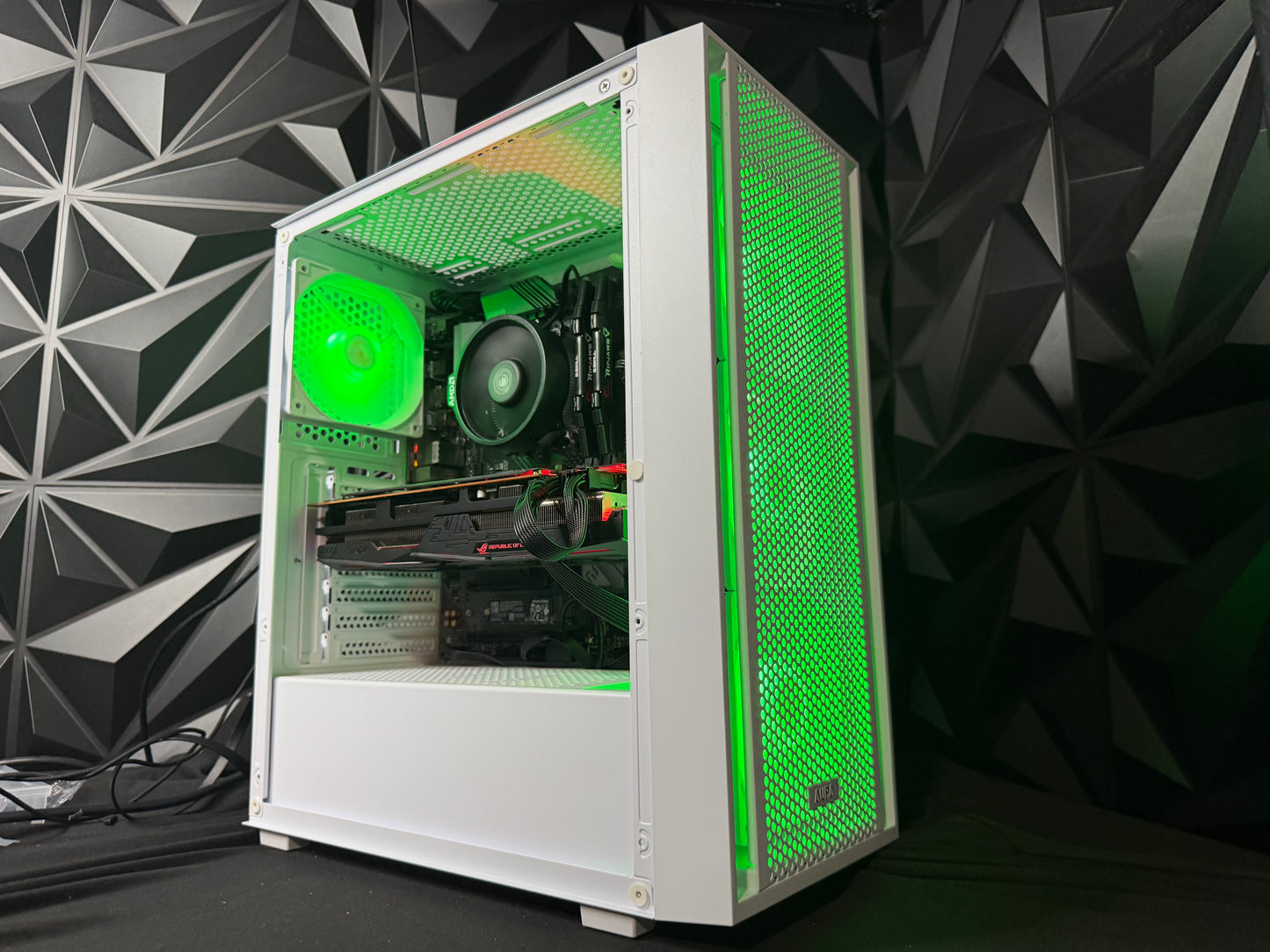 💸🎮 THE BUDGET BOOMER 🎮💸Ryzen 5 5500| RX 6500XT| 16 GB DDR4| 750GB NVMe| 650W PSU