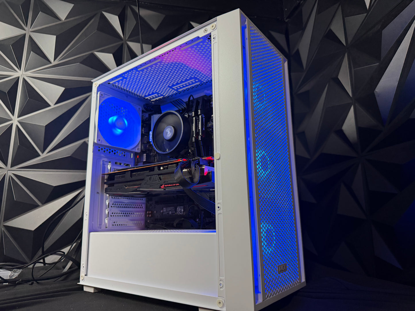 💸🎮 THE BUDGET BOOMER 🎮💸Ryzen 5 5500| RX 6500XT| 16 GB DDR4| 750GB NVMe| 650W PSU