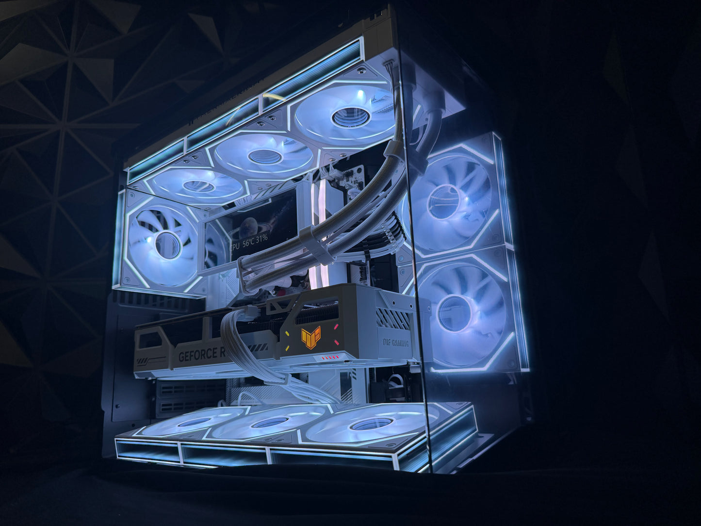 🥛⚫ THE MILK DIRTY ⚫🥛Ryzen 7 9800X3D| RTX 5070Ti| 64 GB DDR5| 4.75 TB NVMe| 1000W PSU