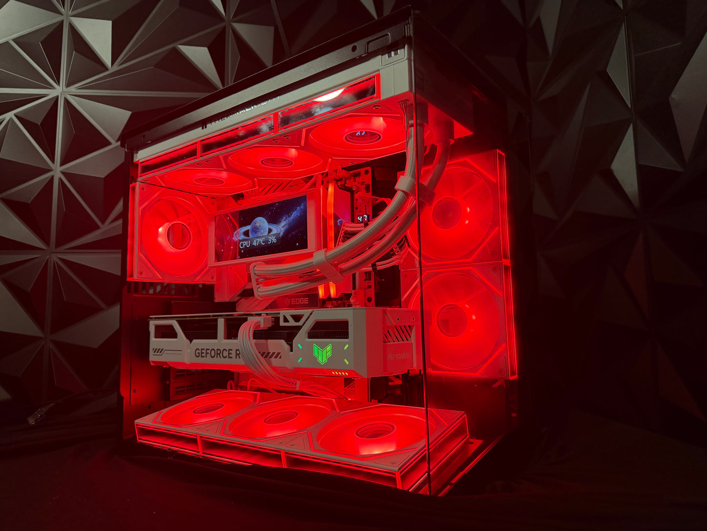 🥛⚫ THE MILK DIRTY ⚫🥛Ryzen 7 9800X3D| RTX 5070Ti| 64 GB DDR5| 4.75 TB NVMe| 1000W PSU