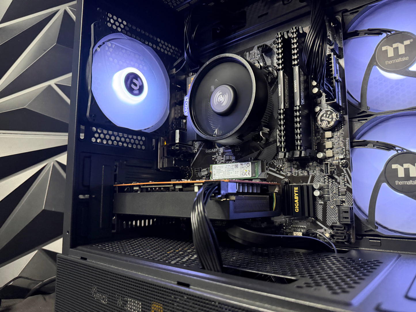 💸🎮 THE BUDGET BOOMER 🎮💸Ryzen 5 5500| RX 6500XT| 16 GB DDR4| 500GB NVMe| 650W PSU