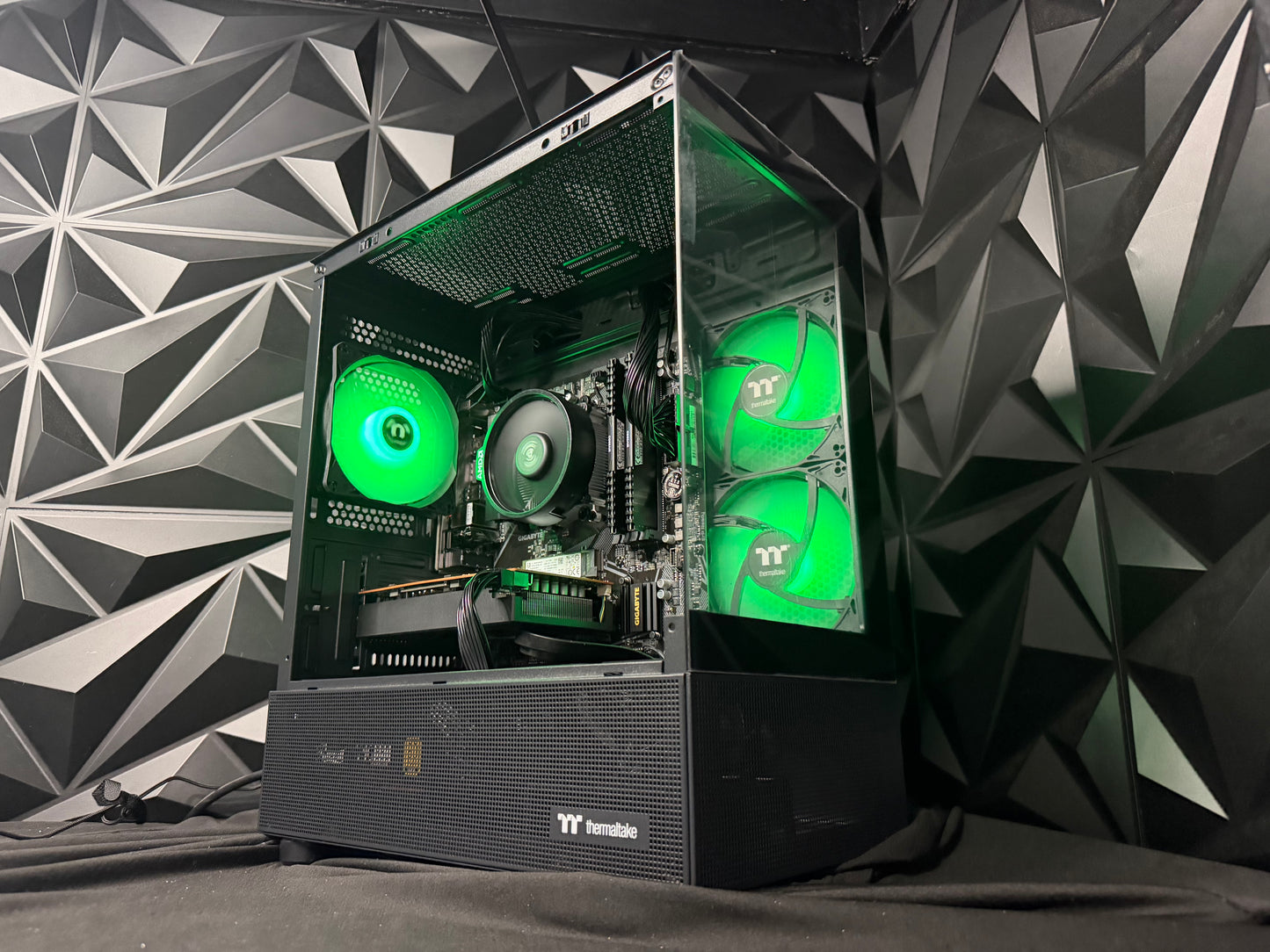 💸🎮 THE BUDGET BOOMER 🎮💸Ryzen 5 5500| RX 6500XT| 16 GB DDR4| 500GB NVMe| 650W PSU