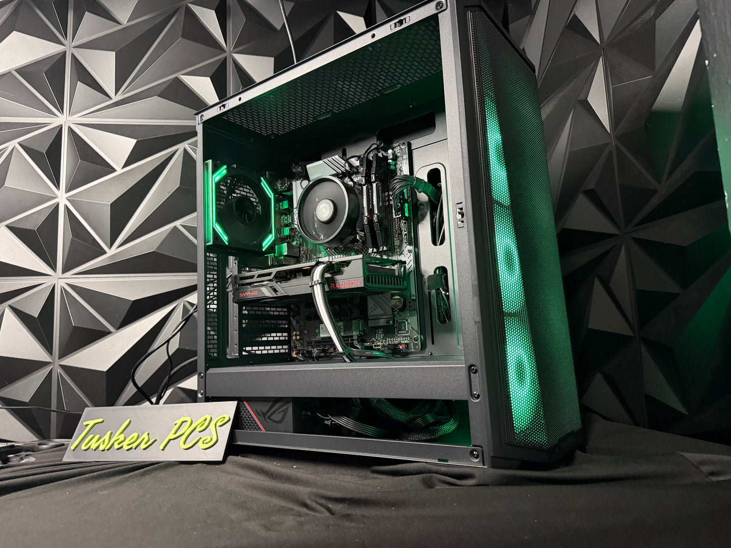 😎🔥 MID DADDY 5566 🔥😎 Ryzen 5 5500| RX 6600XT| 16 GB DDR4| 750GB NVMe| 650W PSU
