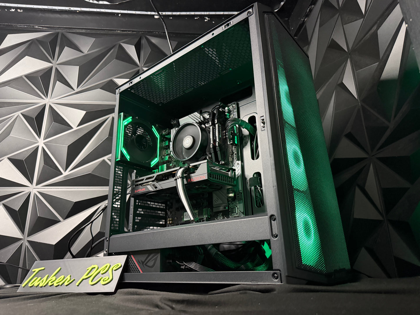 😎🔥 MID DADDY 5566 🔥😎 Ryzen 5 5500| RX 6600XT| 16 GB DDR4| 750GB NVMe| 650W PSU