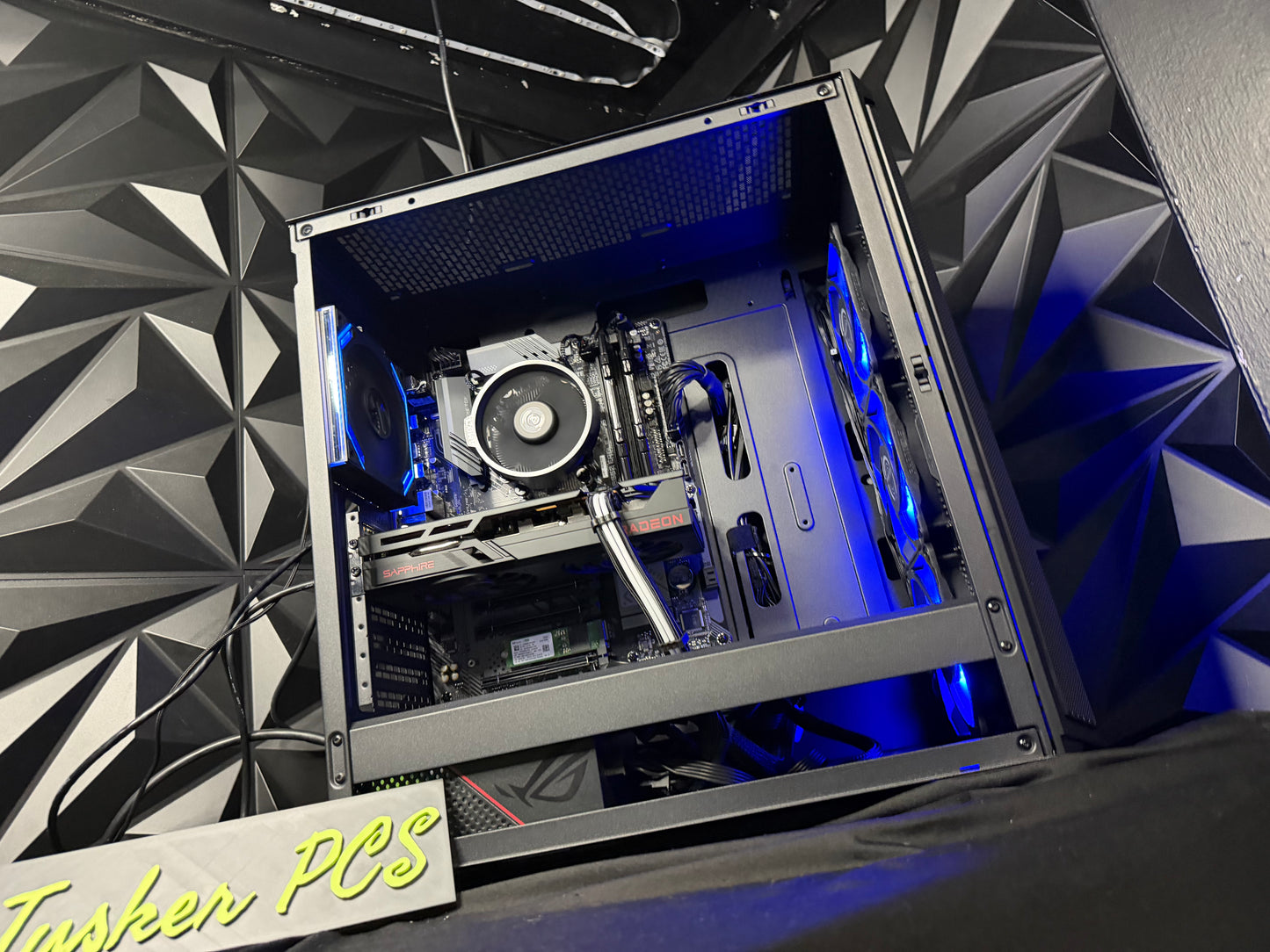 😎🔥 MID DADDY 5566 🔥😎 Ryzen 5 5500| RX 6600XT| 16 GB DDR4| 750GB NVMe| 650W PSU