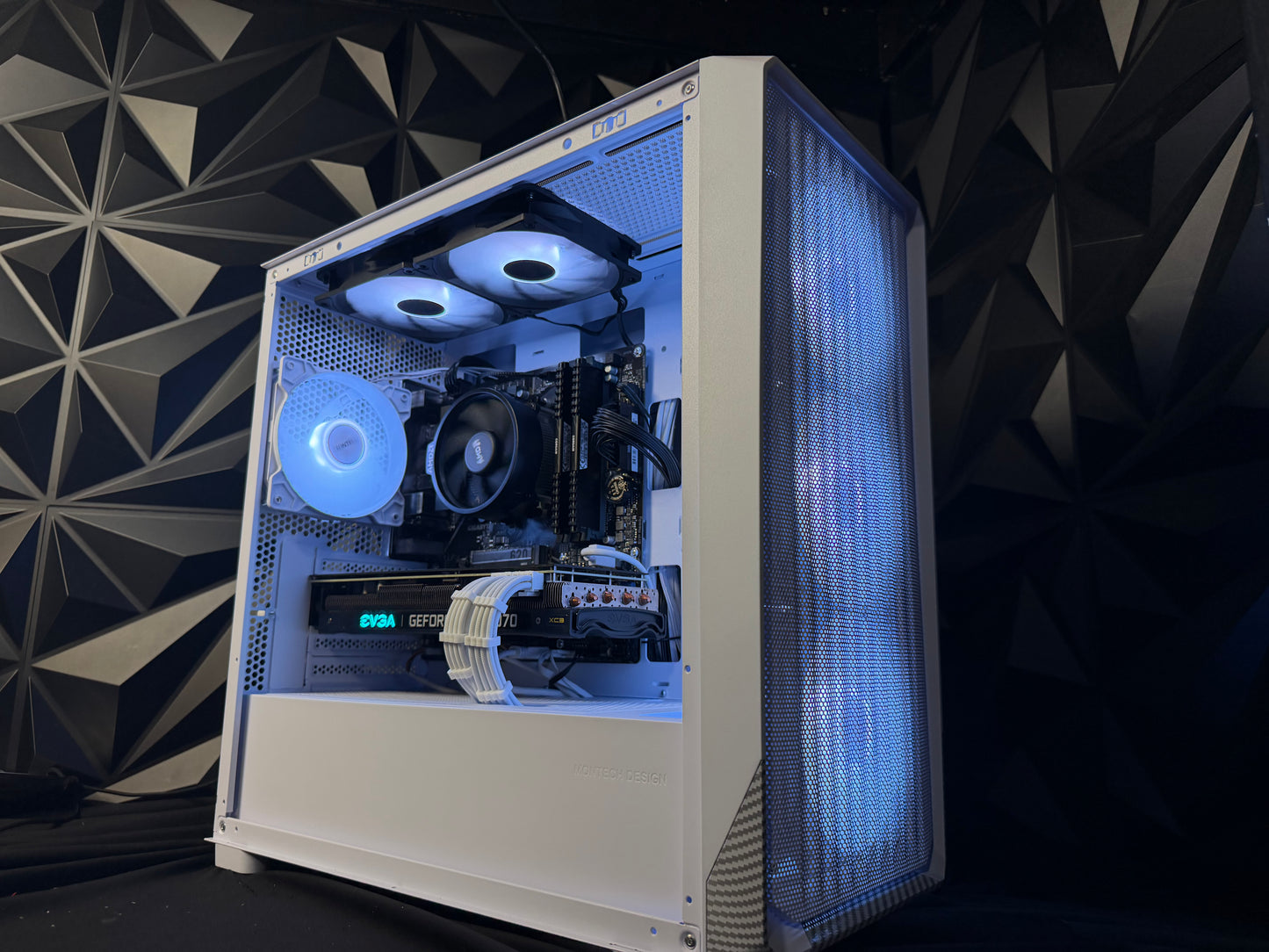 🖤🔥 BLACK GUTS 🔥🖤 Ryzen 5 5500| RTX 3070| 16 GB DDR4| 1.25 TB NVMe| 650W PSU