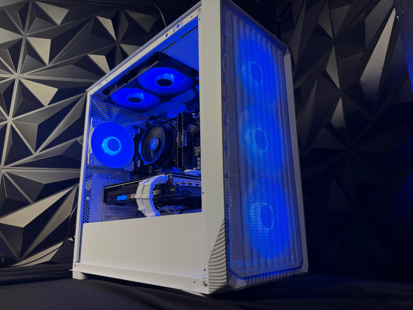 🖤🔥 BLACK GUTS 🔥🖤 Ryzen 5 5500| RTX 3070| 16 GB DDR4| 1.25 TB NVMe| 650W PSU