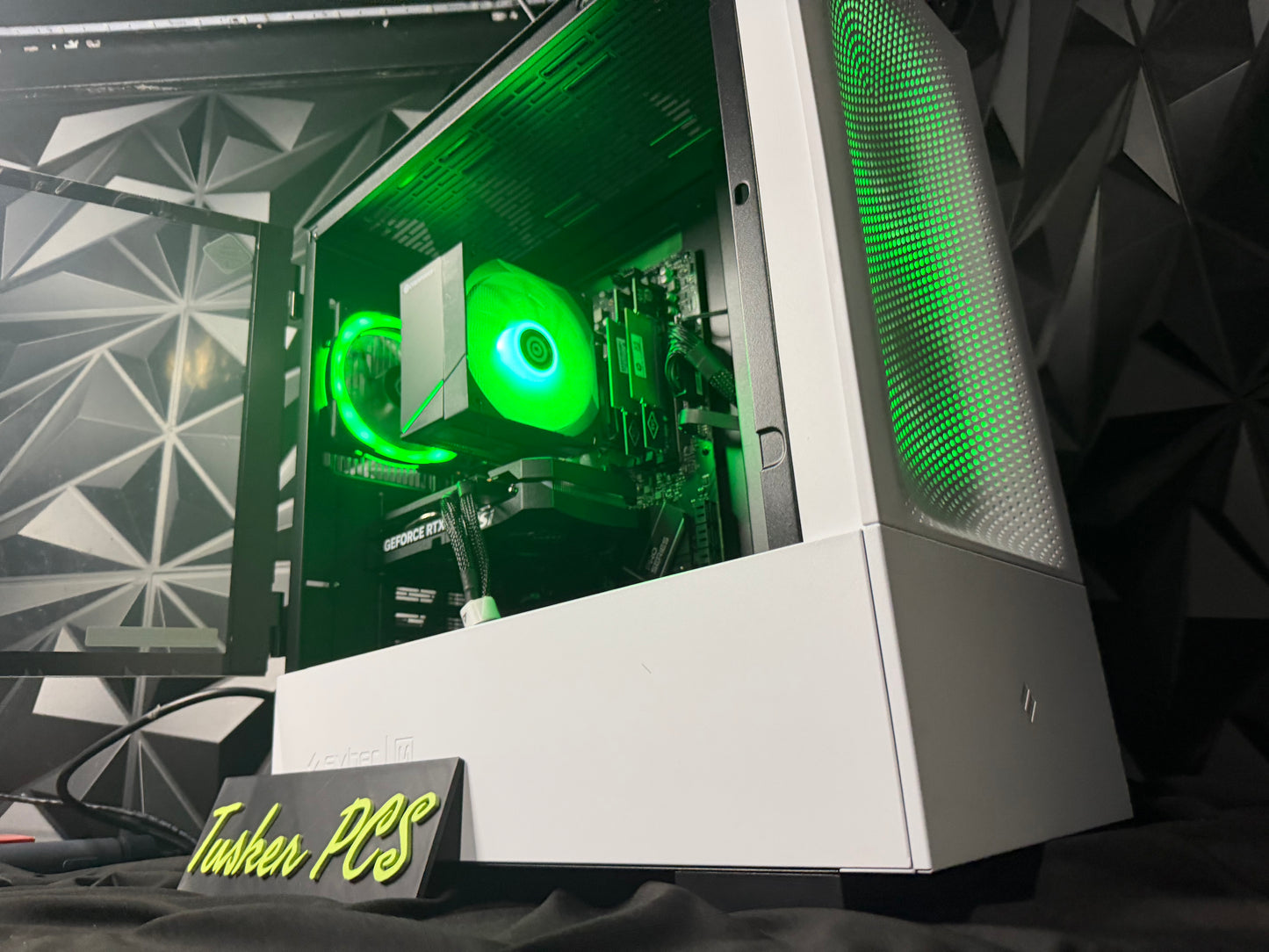 🐼⚡ CYBER PANDA ⚡🐼Ryzen 5 8400F| RTX 5060| 16 GB DDR5| 750GB NVMe| 1000W PSU