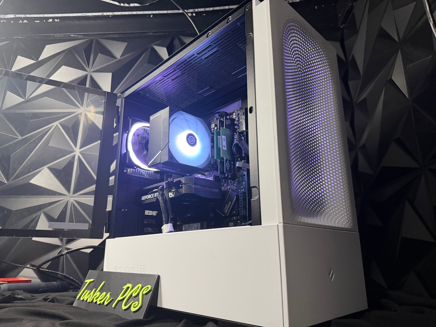 🐼⚡ CYBER PANDA ⚡🐼Ryzen 5 8400F| RTX 5060| 16 GB DDR5| 750GB NVMe| 1000W PSU