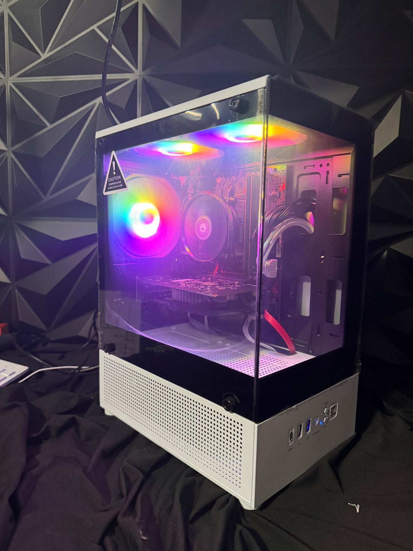 💸💪 THE BUDGET BRO 💪💸i5 10500T| GTX 1650 4GB| 16 GB DDR4| 500GB SSD| 650W PSU