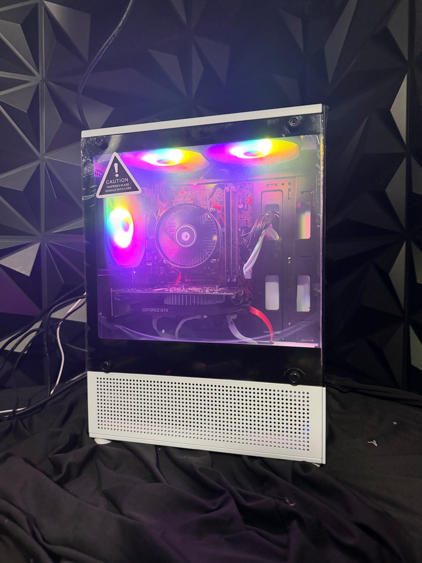 💸💪 THE BUDGET BRO 💪💸i5 10500T| GTX 1650 4GB| 16 GB DDR4| 500GB SSD| 650W PSU