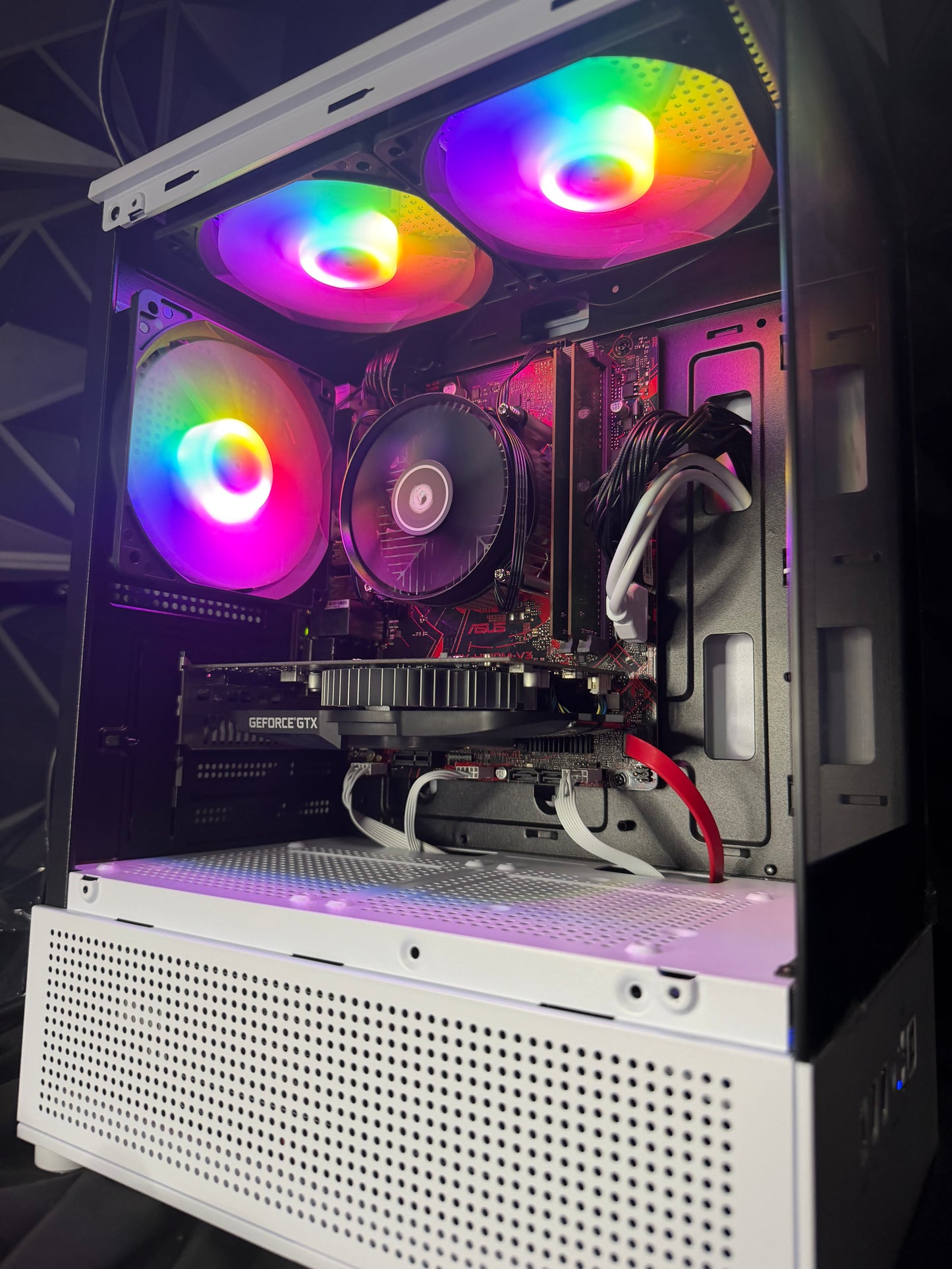 💸💪 THE BUDGET BRO 💪💸i5 10500T| GTX 1650 4GB| 16 GB DDR4| 500GB SSD| 650W PSU