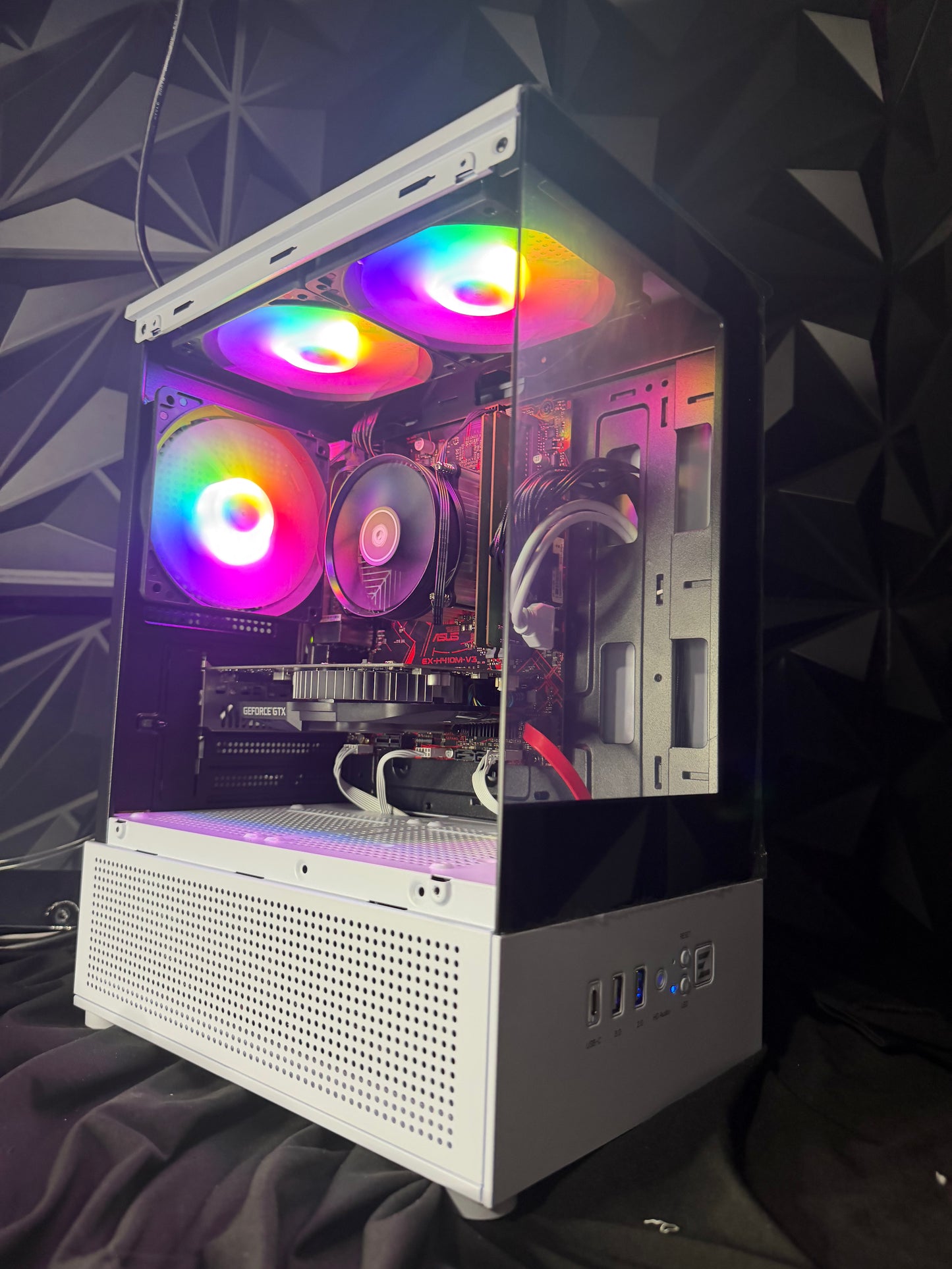 💸💪 THE BUDGET BRO 💪💸i5 10500T| GTX 1650 4GB| 16 GB DDR4| 500GB SSD| 650W PSU