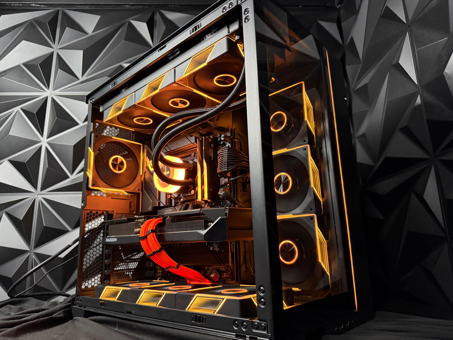 ⭐🔥 STARFIRE 🔥⭐Ryzen 7 9700X| RX 9070XT| 32 GB DDR5 7200MHZ| 1.75  TB NVMe|850W PSU