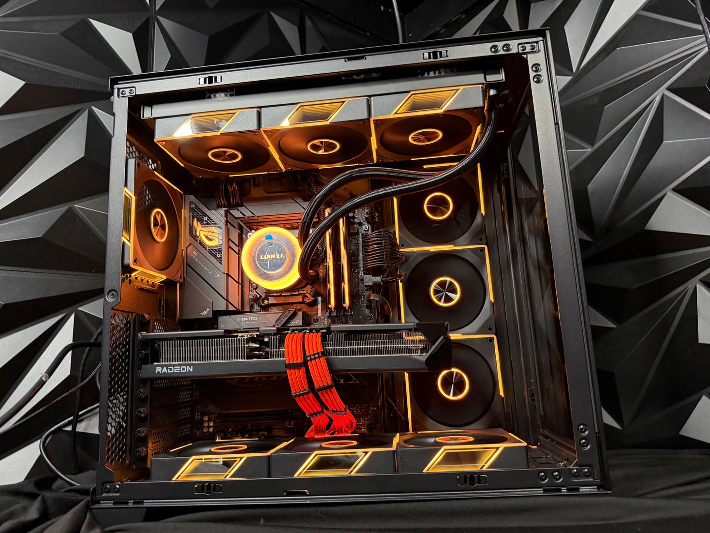 ⭐🔥 STARFIRE 🔥⭐Ryzen 7 9700X| RX 9070XT| 32 GB DDR5 7200MHZ| 1.75  TB NVMe|850W PSU