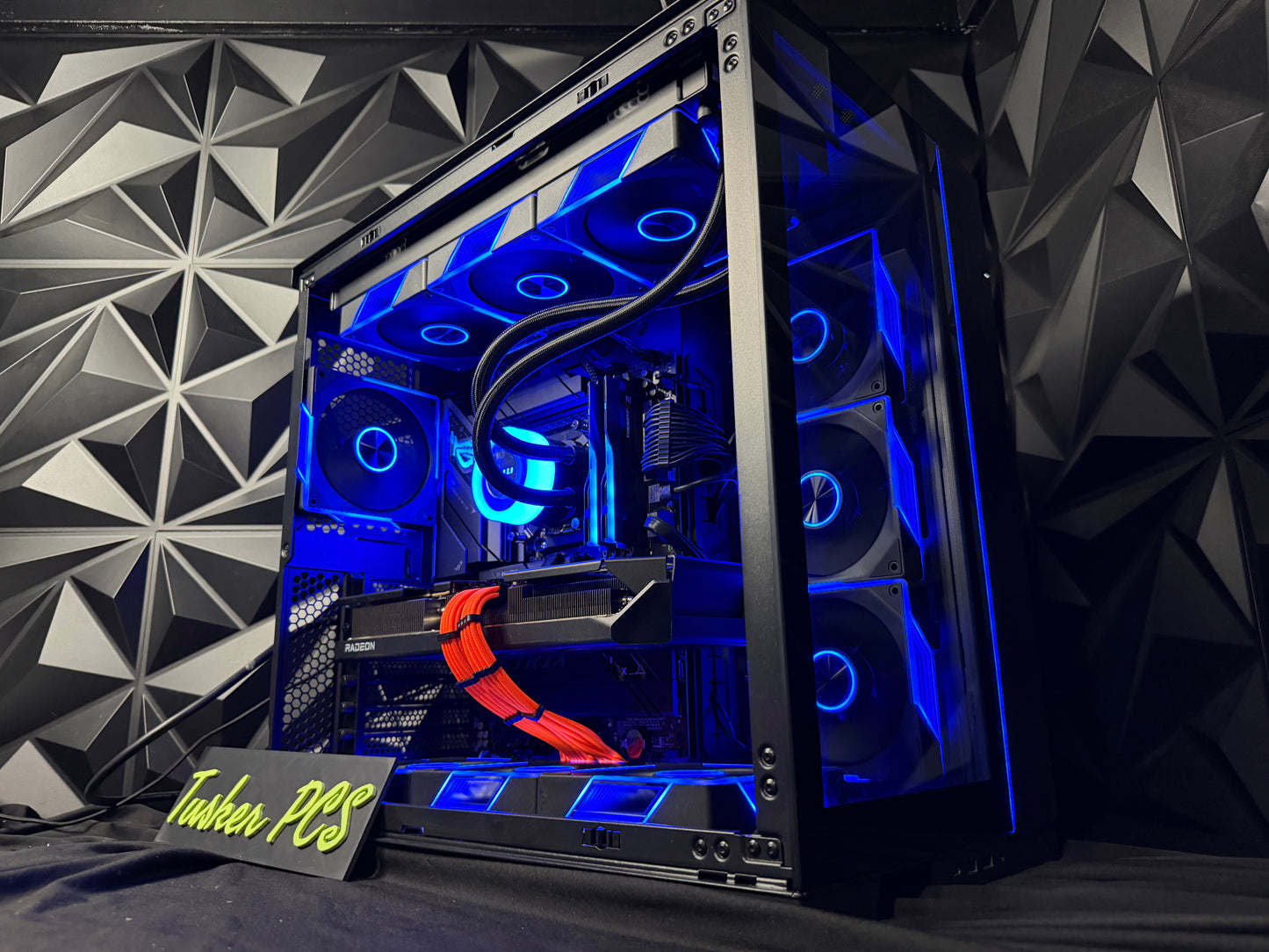 ⭐🔥 STARFIRE 🔥⭐Ryzen 7 9700X| RX 9070XT| 32 GB DDR5 7200MHZ| 1.75  TB NVMe|850W PSU