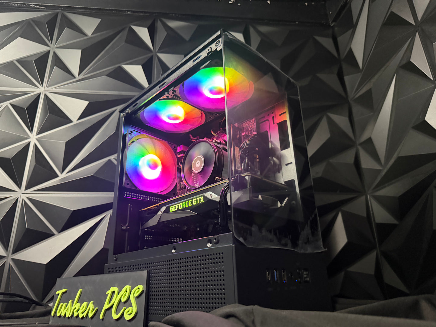 💸💪 THE BUDGET BRO 💪💸i5 10500T| GTX 1070| 16 GB DDR4| 750GB SSD| 650W PSU