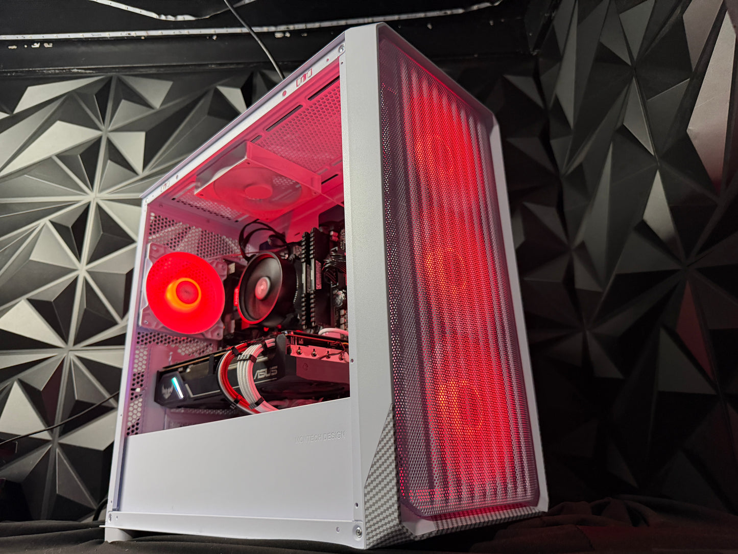 Red Fiber – Ryzen 5 5500 / RX 5700 XT Gaming PC