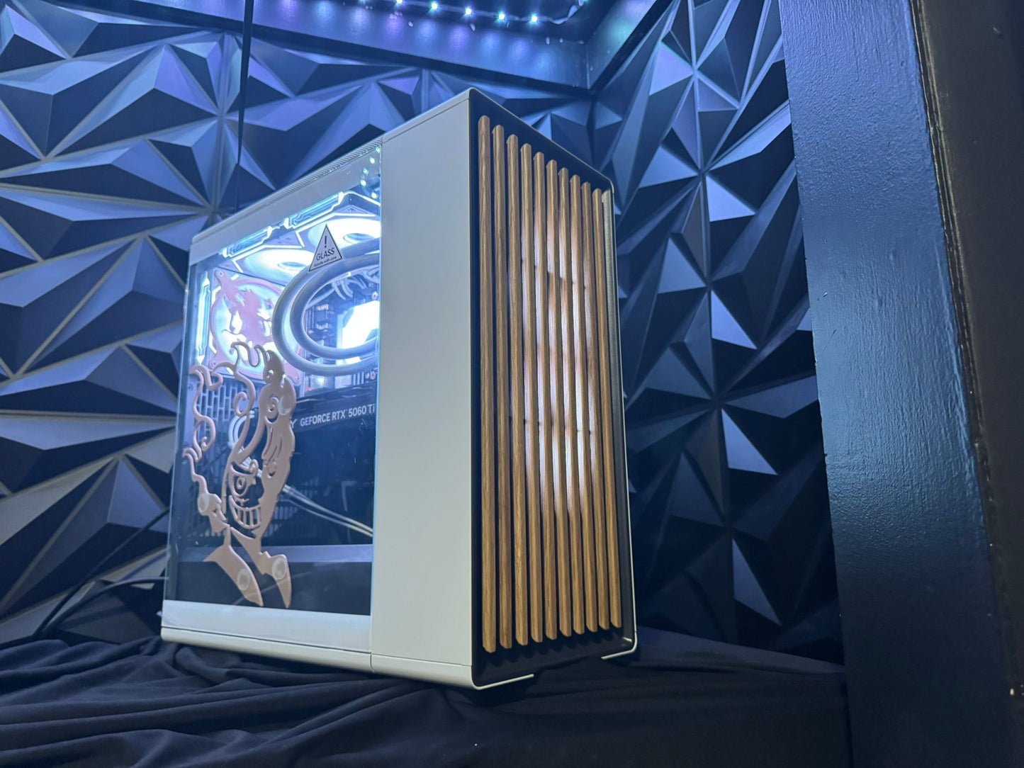 ☠️🏴‍☠️ Luffy Gear 5: Oak Edition☠️ 🏴‍☠️Ryzen 5 9600X| RTX 5060Ti| 32 GB DDR5| 2 TB NVMe