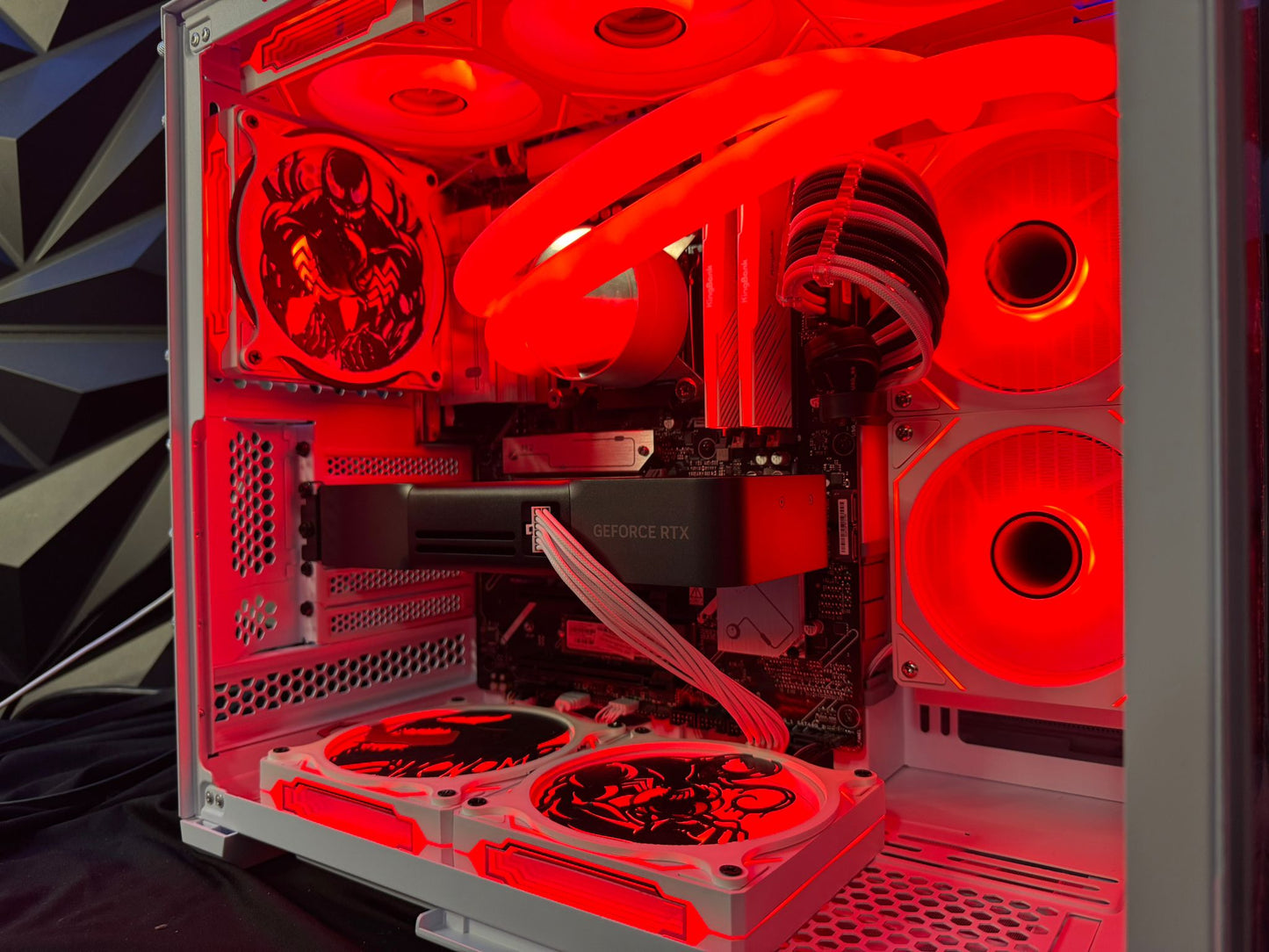 🕷️ We Are Venom 🖤💥 Ryzen 7 7700X| RTX 5070| 32 GB DDR5| 2.5 TB NVMe