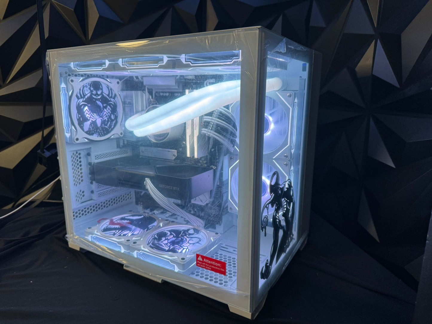 🕷️ We Are Venom 🖤💥 Ryzen 7 7700X| RTX 5070| 32 GB DDR5| 2.5 TB NVMe