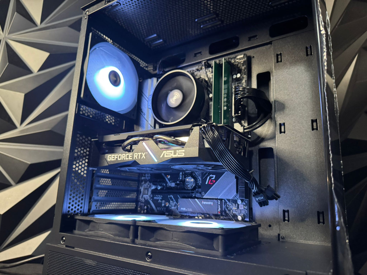 💻 The Digital Danger 12 🖤💀 Ryzen 5 3600| RTX 2060 12 GB| 1 TB NVMe| 16 GB DDR4