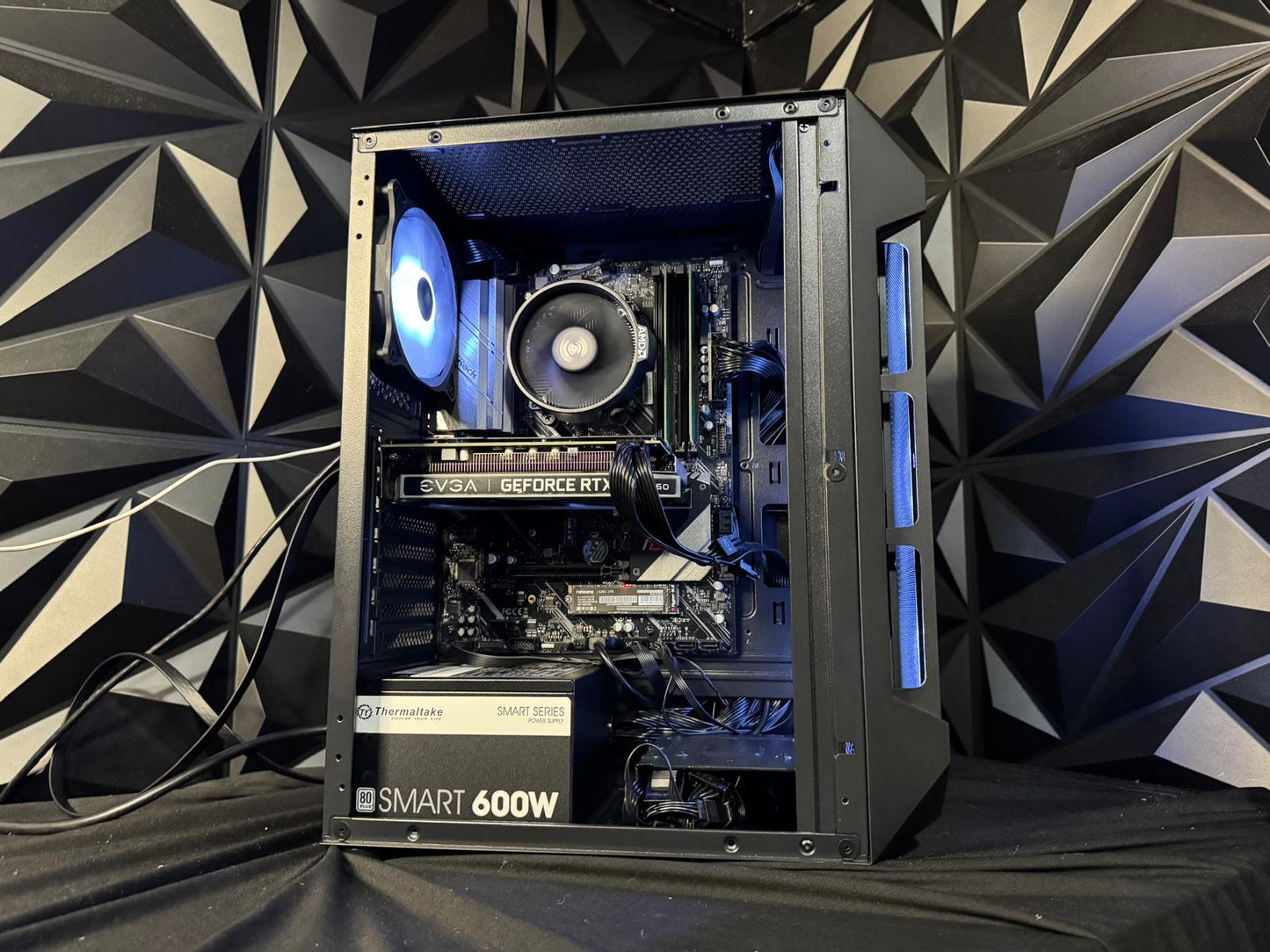 🎮 RTX Mid Daddy 💻🔥Ryzen 5 3600| RTX 2060 6 GB| 16 GB DDR4| 1 TB SSD