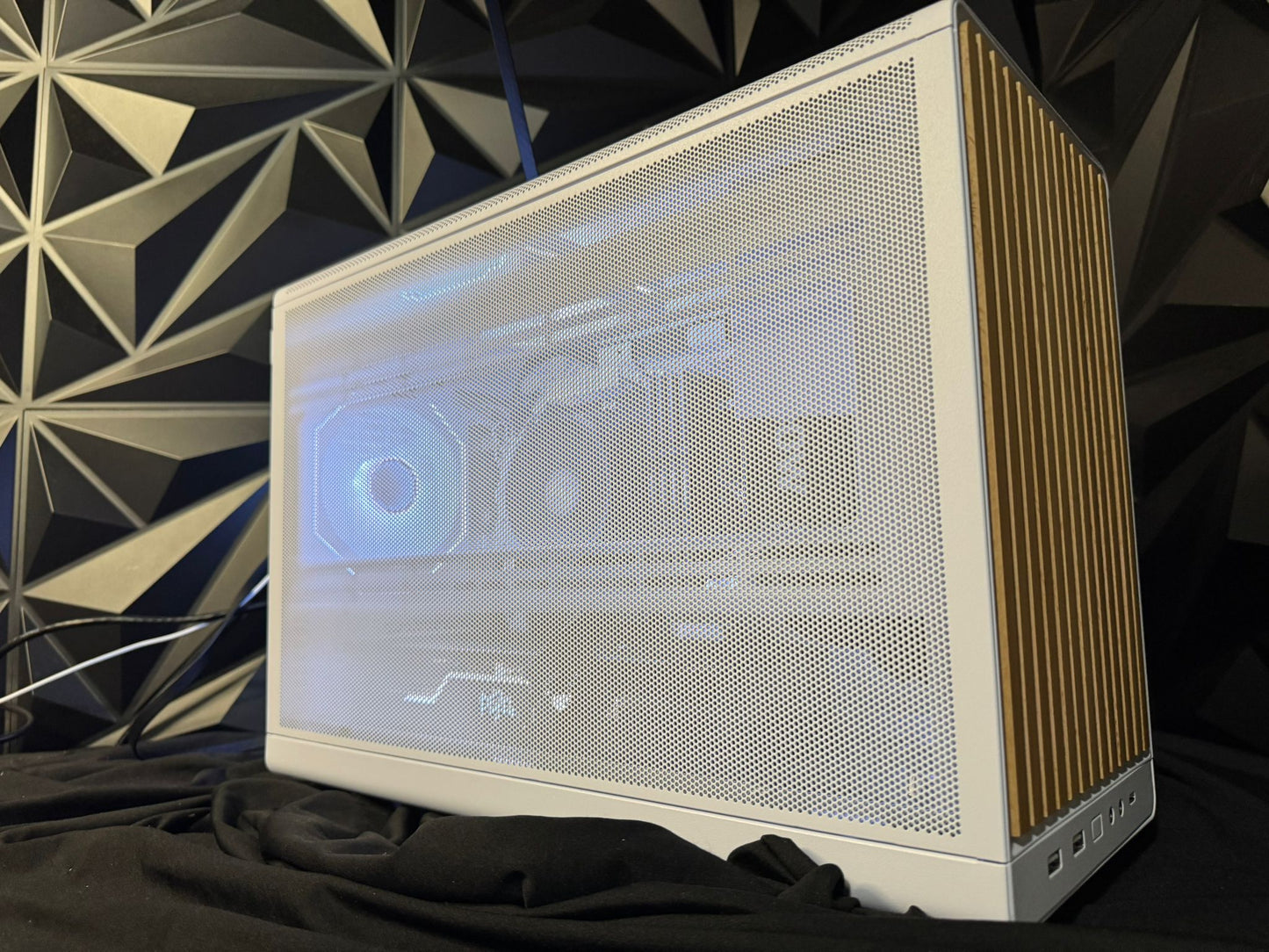 🌲💻 White Wood 5557 🌲💻 Ryzen 5 5500| RX 5700XT| 32 GB DDR4| 1 TB NVMe
