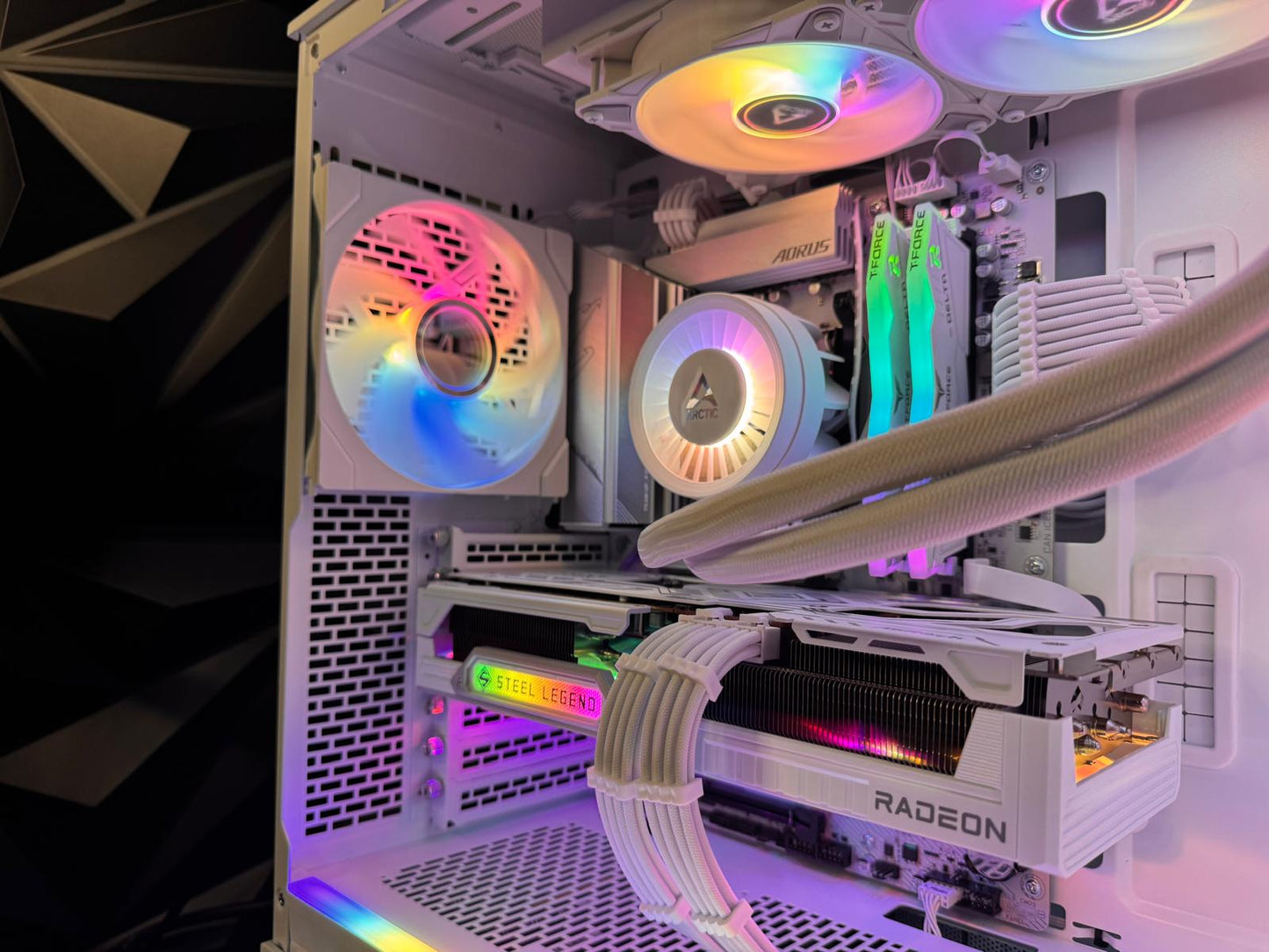 ⚪🕷️ The White Widow 🕷️⚪ Ryzen 9 7900X 🕷️ RX 9070XT 16GB 🕷️32 GB DDR5 6400Mhz| 4 TB NVMe| 850W Gold PSU
